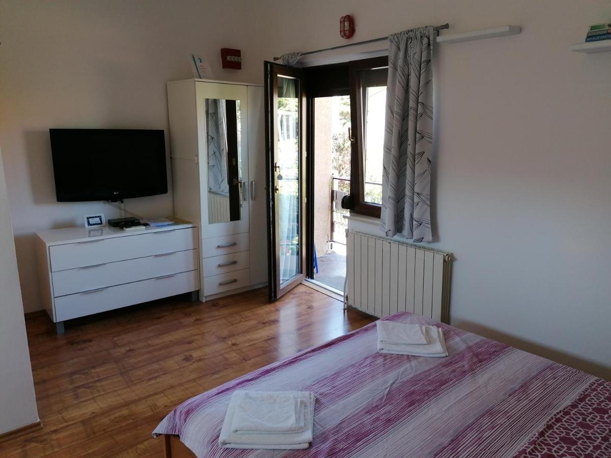 Nice Studio Near Centar+Free Parking 로비니 외부 사진